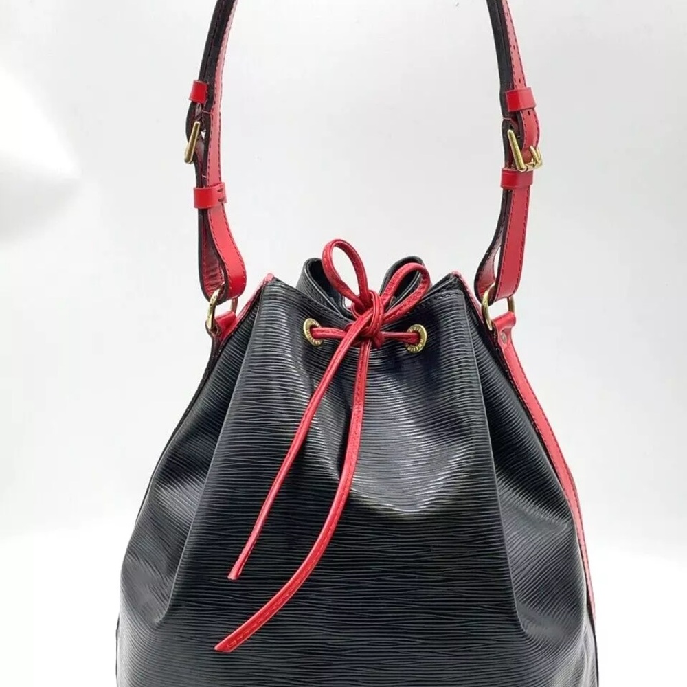 Louis Vuitton Epi Noe Noir Castilian - Picture 8 of 16